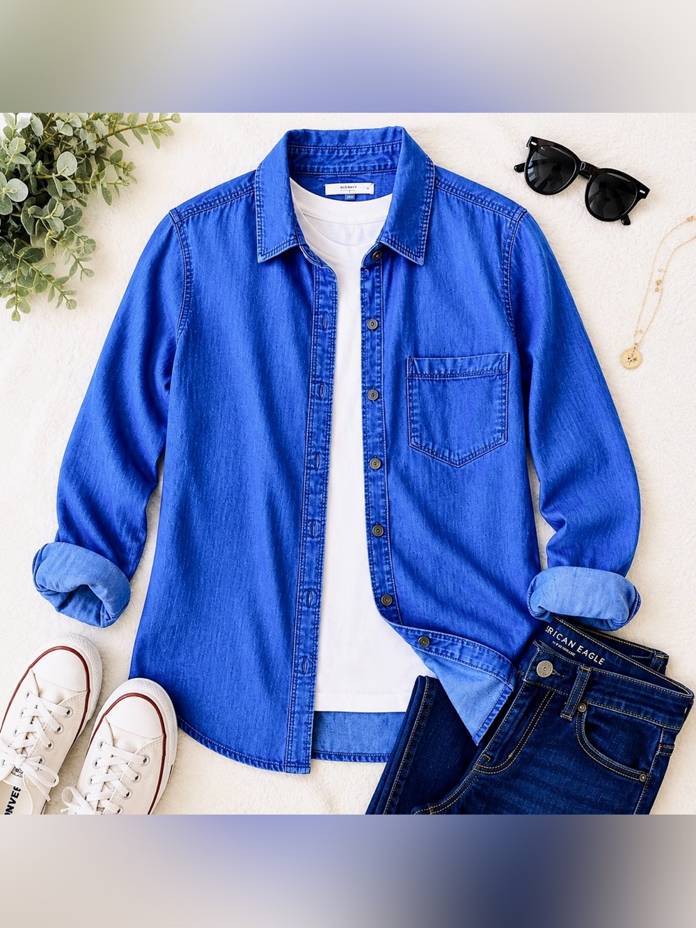 Old Navy Bright Blue Denim Button Down Shirt Small Chambray Women’s Top